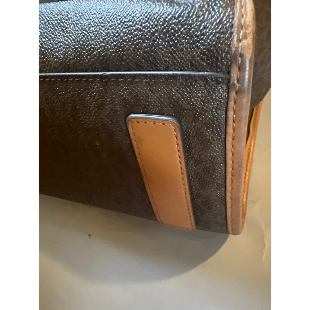 MICHAEL Michael Kors Darien Medium Logo Tote - Picture 11 of 12